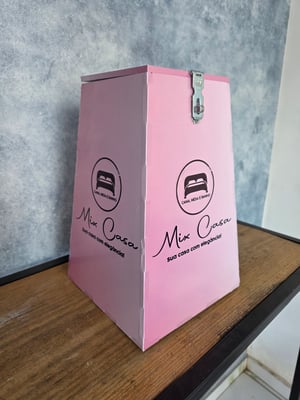 Urna de mdf personalizada Mdf 5mm 30x20x20cm  Vinil adesivo impresso  