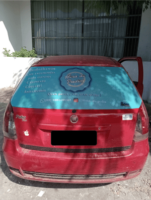 Adesivo perfurado traseiro para Palio fire 2009 - 2011 Vinil perfurado 0,10 120g 128x62cm 4x0 Impressão ecosolvente Refile Personalizado
