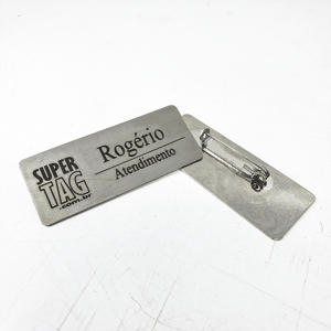 Crachá em Metal com Alfine - Broche - Botton