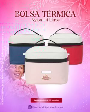 Bolsa Térmica Nylon Nylon 12,5cm x 17,5cm    Possui bolso telado e acompanha plaquinha metálica.