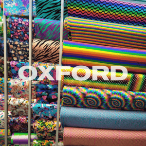 OXFORD HD SUBLIMADO OXFORD HD 140G/M2 LARGURA 1.45M IMPRESSÃO ULTRA-HD EPSON FACE ÚNICA 100% POLIÉSTER TECIDO CORRIDO ATÉ 100 METROS LINEARES MÍNIMO DE COMPRA 10 METROS LINEARES