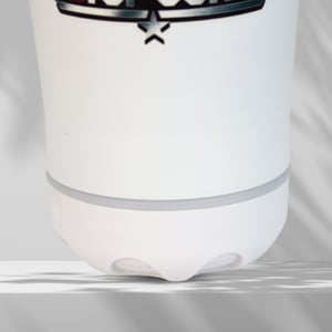 COPO TÉRMICO COM CAIXA DE SOM