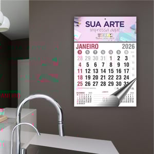 Calendário Comercial Cabeçalho Papel Glossy 22,5x31,5cm Impressão Colorida Laminação Brilho Furo Padrão Bloco 12 Meses