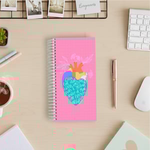 Agenda Vida - Slim Miolo Off Set 75g 11x21cm Impressão Colorida Capa Dura Laminada Fechamento em Espiral 