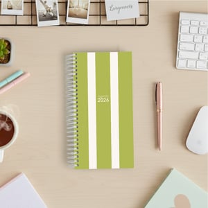 Agenda Margot - Green Slim Miolo Off Set 75g 11x21cm Impressão Colorida Capa Dura Laminada Fechamento em Espiral 