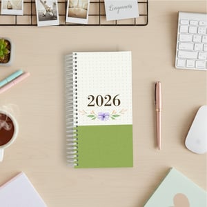 Agenda Anne - Verde Slim Miolo Off Set 75g 11x21cm Impressão Colorida Capa Dura Laminada Fechamento em Espiral 