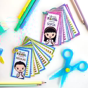 Tabuada Personalizada Papel Glossy 180g 4,5x10cm Impressão Colorida Polaseal Cantos Arredondados 