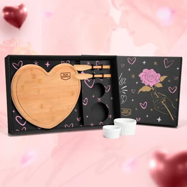 Kit Para Petisco Com Tábua Em Formato Coração 5 Pçs