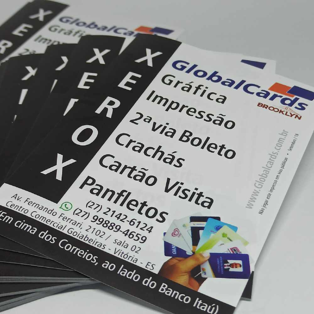 Folhetos e Folders 17,9x9,94cm Couchê 300g Frente Colorida Sem Verniz
