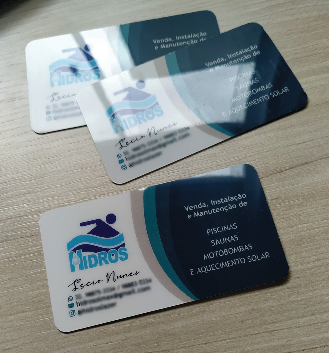 Cartão de Visita em PVC 0,5mm - Cristal com Frente Colorida
