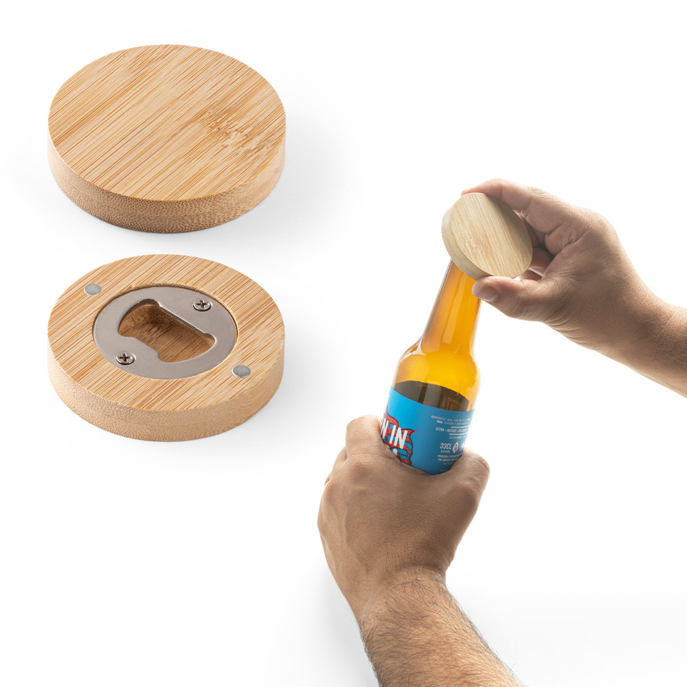 Porta copos em bambu com abridor e imã de Geladeira