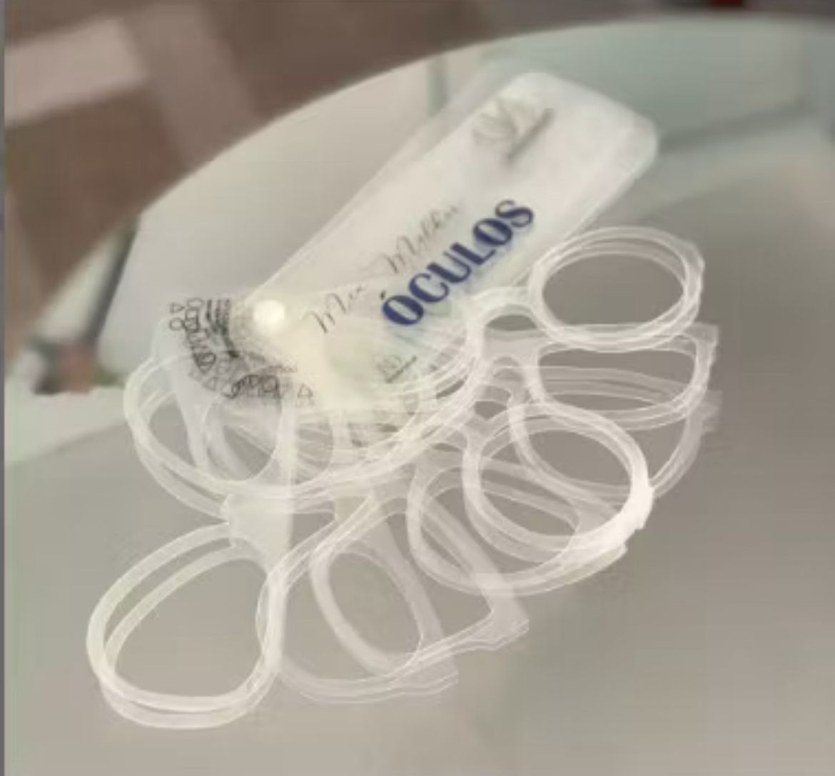 Gabarito de Óculos Transparente