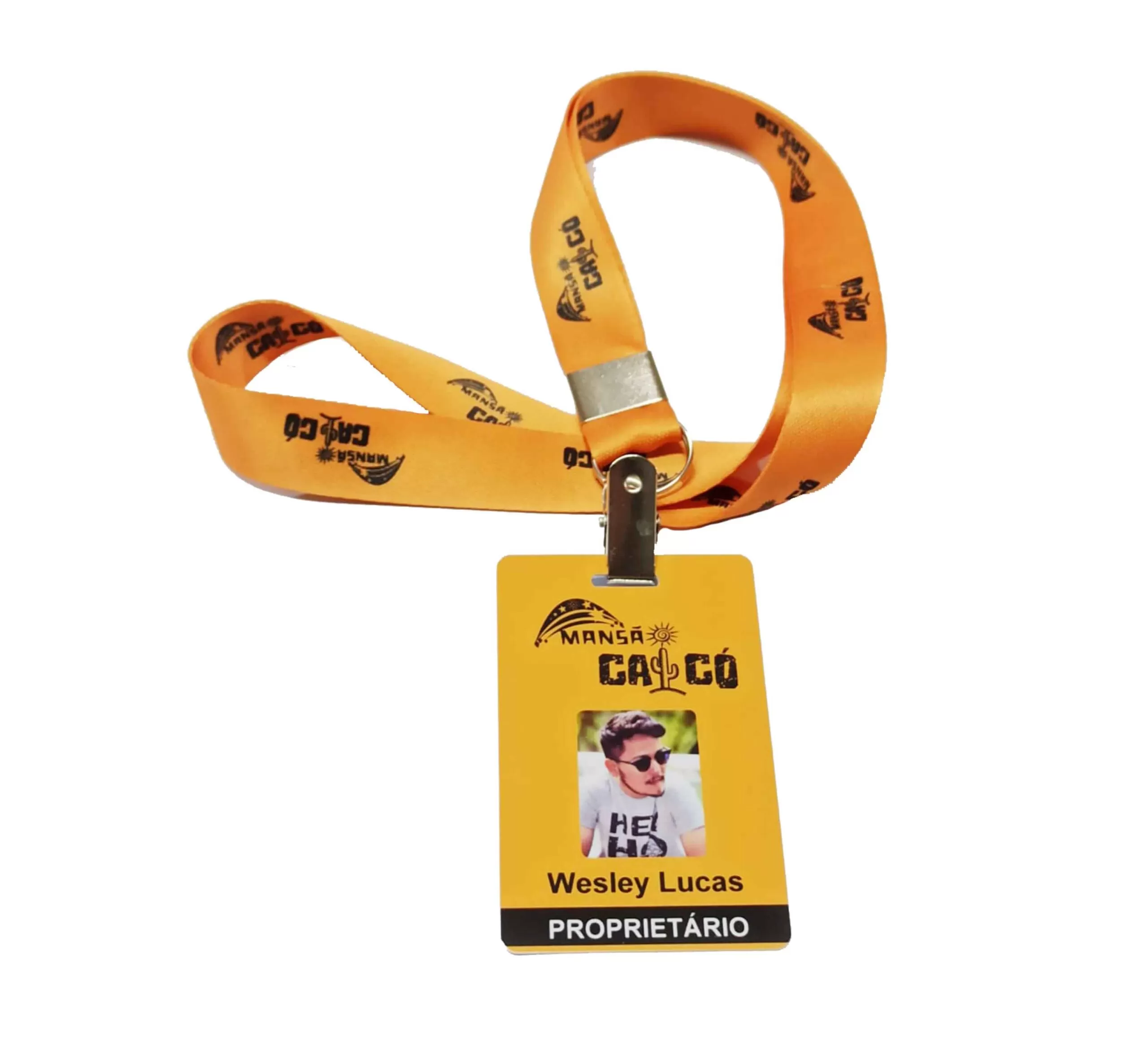 CRACHÁ EM PVC COM CORDÃO PERSONALIZADO